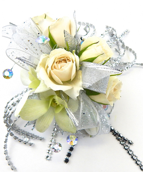Orchids & roses with sparkly 'ice' trim