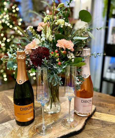 Monthly Wine & Bouquet Subscription
