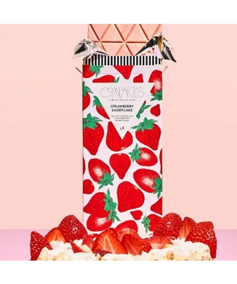 close up of compartes chocolate bar