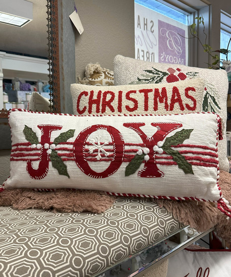  Holiday pillow collection